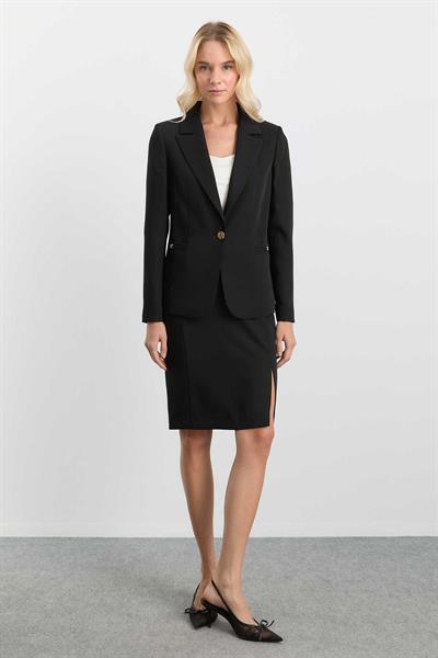 Önden Yırtmaçlı Düz Dar Etek  /  SİYAH