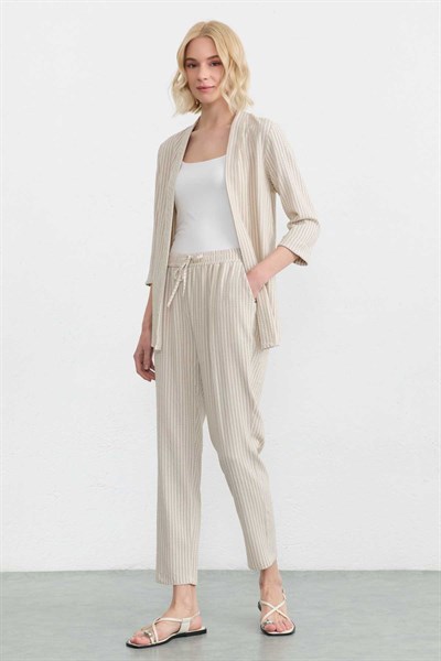 Önü Açık Çizgili Ceket  /  BEJ