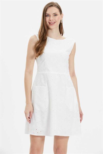 Önü Cepli Arkası Plikaşe Brode Elbise  /  EKRU