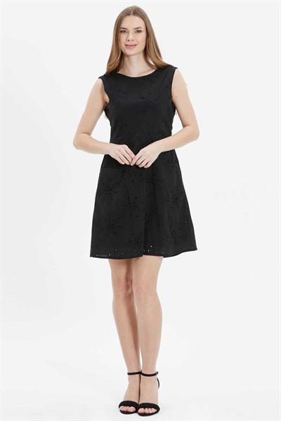 Önü Cepli Arkası Plikaşe Brode Elbise  /  SİYAH