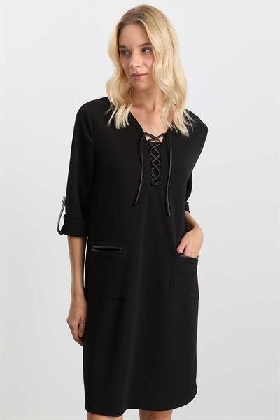 Önü Deri Biyeli Kolu Kıvırmalı Elbise  /  SİYAH