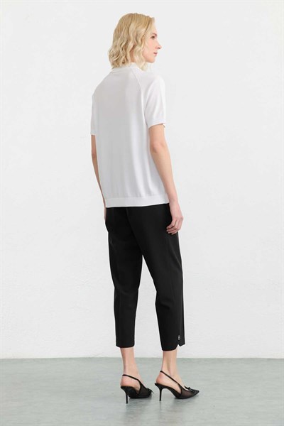 Önü Düğmeli Raglan Kol Şömizye Yaka Triko Bluz  /  EKRU