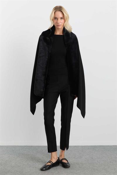 Önü Kürklü Triko Panço  /  SİYAH