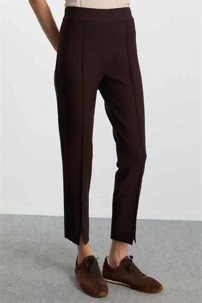 Önü Nervürlü Dar Paça Paçası Yırtmaçlı Pantolon  /  KAHVE