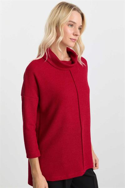Önü Nervürlü Degaje Yaka Triko Bluz  /  KIRMIZI