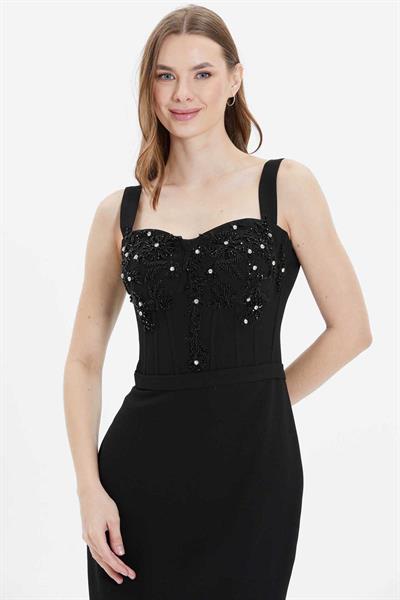 Önü Taşlı Askılı Elbise  /  SİYAH