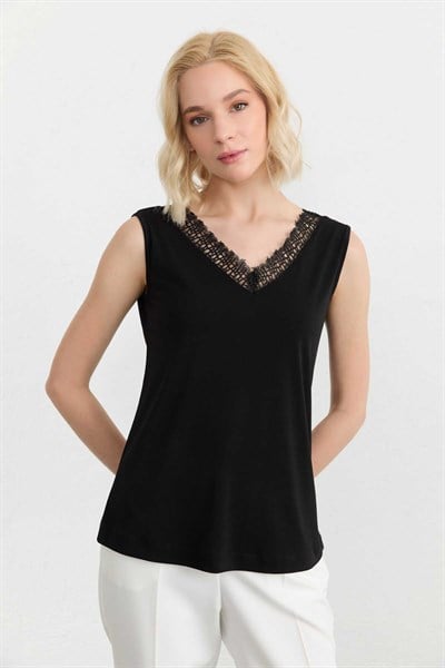 Önü V Arkası V Dantelli Bluz  /  SİYAH