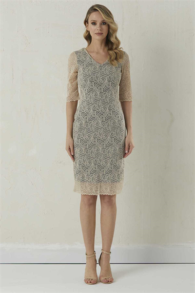 V Yaka Güpürlü Renkli Astar Elbise  /  BEJ