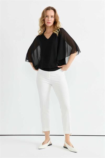 V Yaka Şifon Dökümlü Bluz  /  SİYAH