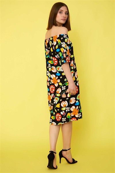 Yakası Lastikli Emprime Elbise  /  SİYAH