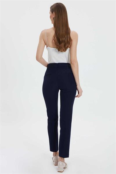 Yan Cep Dar Paça Pantolon  /  LACİVERT