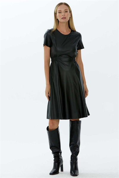 Yanları Lastikli Deri Elbise  /  SİYAH