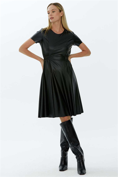 Yanları Lastikli Deri Elbise  /  SİYAH