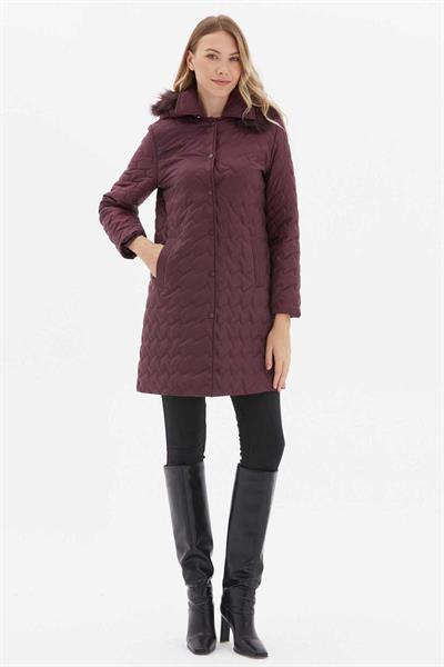Zigzag Desenli Kapüşonlu Uzun Kapitone Mont  /  BORDO
