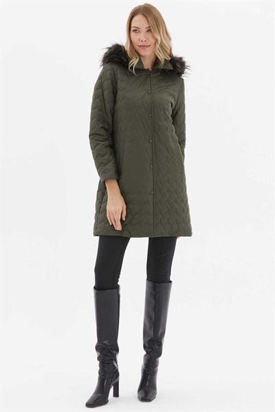 Zigzag Desenli Kapüşonlu Uzun Kapitone Mont  /  YEŞİL