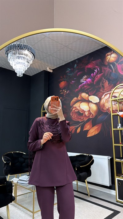 Bordo Yakası Püskül Detaylı Takım