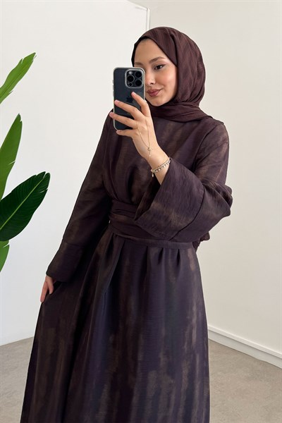 Astarlı Batik Desen Elbise - Kahverengi