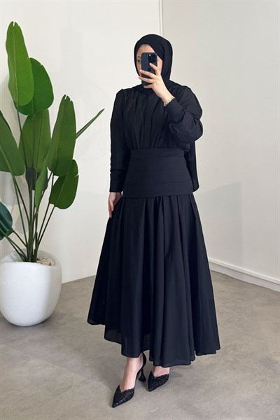 Detay Etekli Takım - Siyah