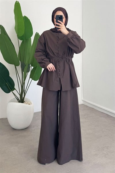 Dügmeli Keten Takım - Kahverengi