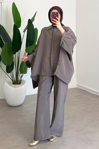 Düğmeli Panço Takım - Toprak