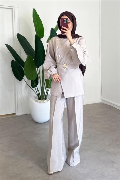 Gold Düğmeli Takım - Bej