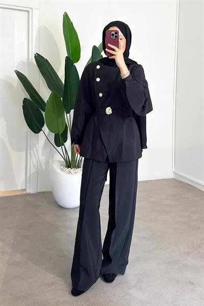 Gold Düğmeli Takım - Siyah