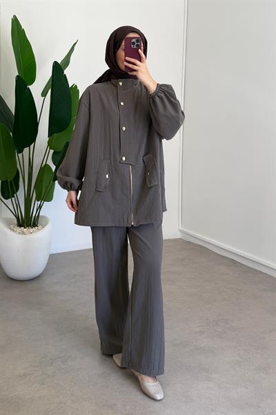 Gold Düğmeli Takım - Vizon