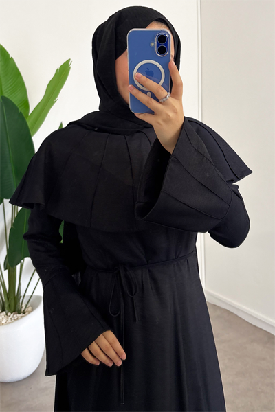Pelerinli Gabardin Elbise - Siyah