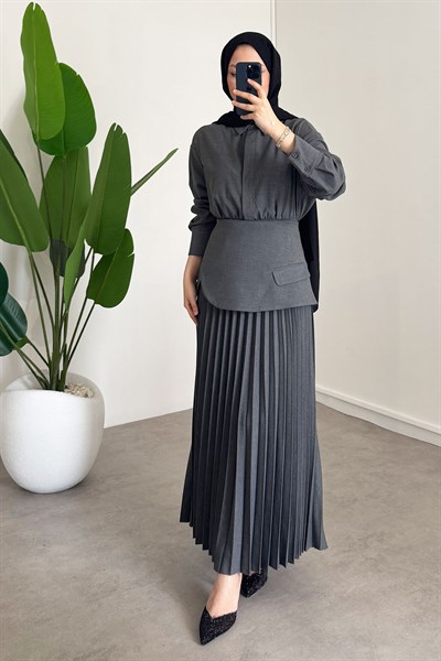 Pileli Detay Elbise - Antrast