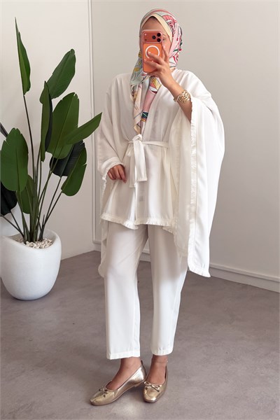 Püskül Detay Kimono - Beyaz