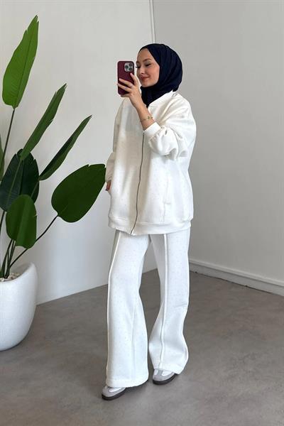 TAŞLI ÜÇ İPLİK TAKIM 31-2221 - EKRU