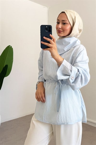 Yaka Dügmeli Gömlek - Mavi