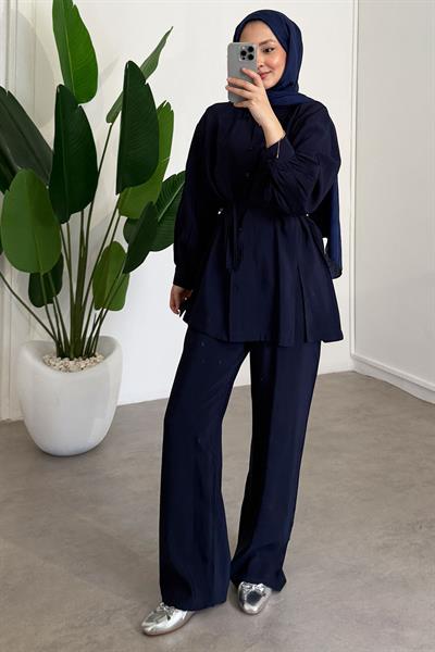 Yırtmaç Detaylı Takım - Lacivert