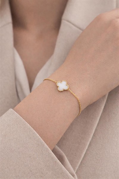 Beyaz Renk Yonca Model Altın Bileklik