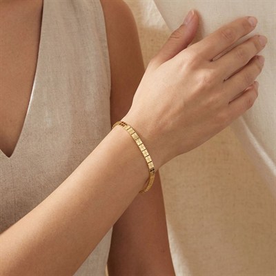 Desenli Sade Altın Bileklik