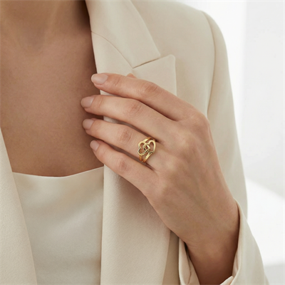 Kalp Figürlü Altın Yüzük 