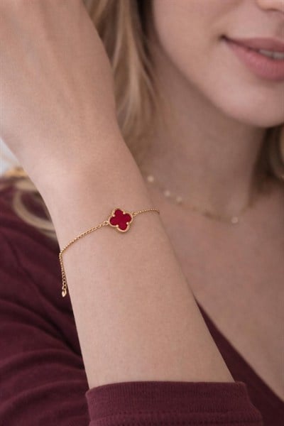 Kırmızı Renk Yonca Model Altın Bileklik
