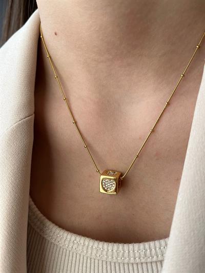 Çelik Kalpli Küp Kolye