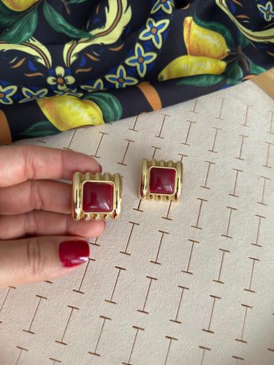 Özel Seri Gold Tırtıklı Kare Bordo Küpe