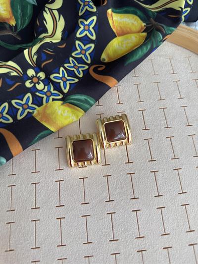 Özel Seri Gold Tırtıklı Kare Kahve Küpe