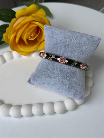 Özel Seri Siyah Mineli Kelepçe Bileklik