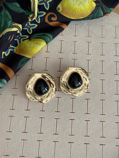 Özel Seri Vintage Mat Siyah Küpe