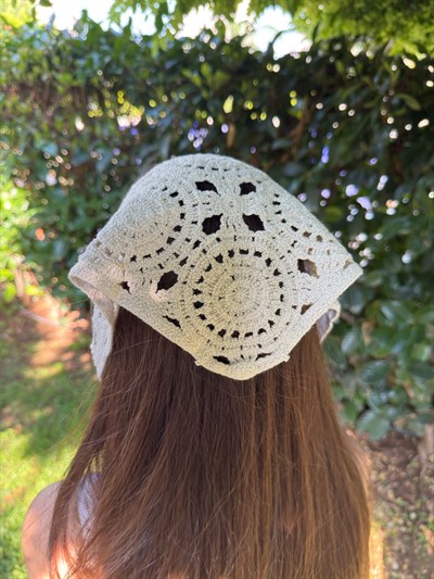 Taş Rengi  Desenli Üçgen İpli Bandana
