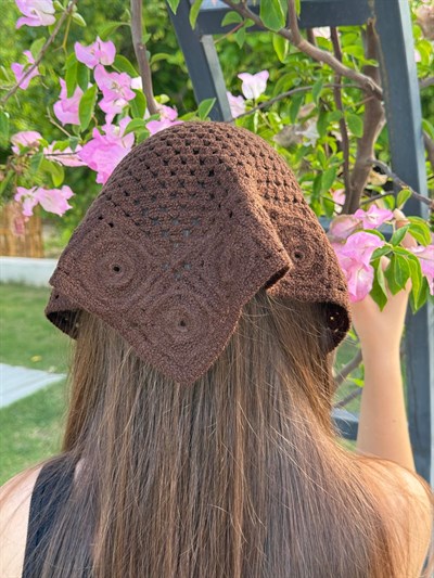 Kahverengi Üçgen İpli Bandana