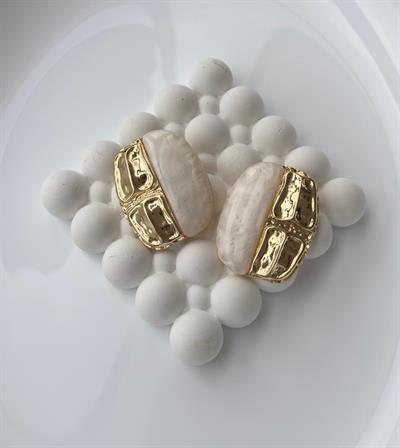 Özel Seri Ekru Mineli Gold Detaylı Küpe
