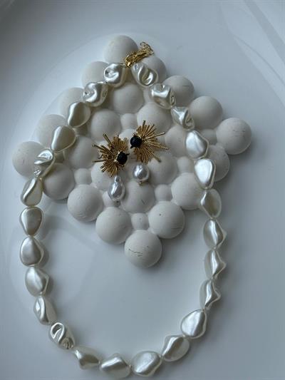 Özel Seri İnci Kolye Lacivert  Kombin