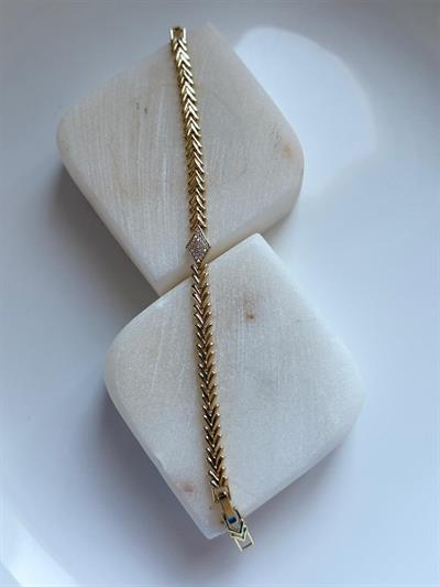 Vip Dörtgen Taşlı V Bileklik