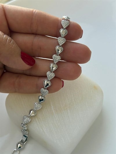 Vip Gri Zirkon Taşlı Kalpli Bileklik