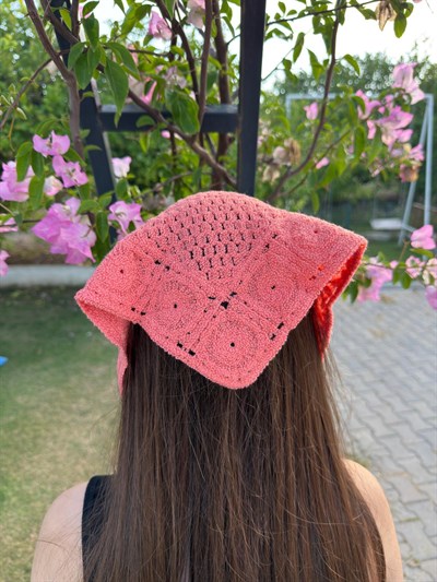 Yavru Ağzı Üçgen İpli Bandana