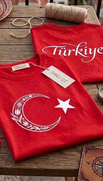 Kırmızı Dünya Kupasına Özel Türkiye Baskılı T-shirt
